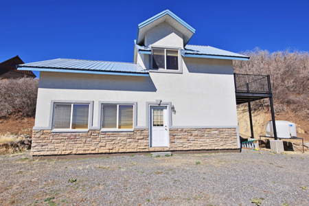 Lakefront Mountain Property For Sale - image 22