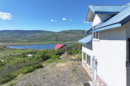 Lakefront Mountain Property For Sale - image 22