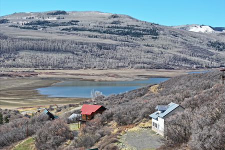 Lakefront Mountain Property For Sale - image 26