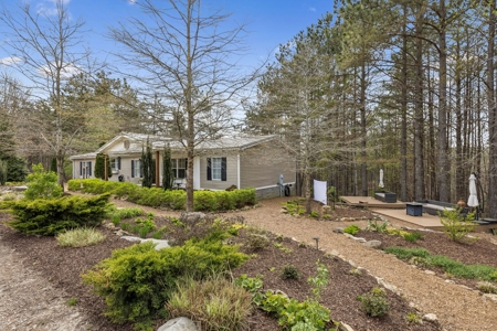 Country Home for Sale in Lewis County, Tennessee - image 4