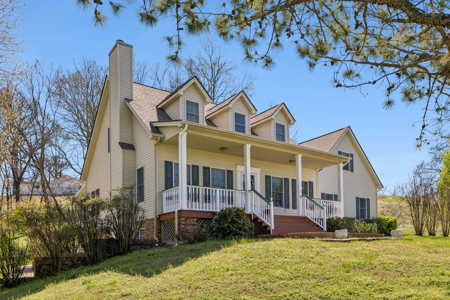 Country Home for Sale on 8 acres. - image 1