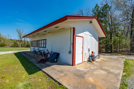 Mount Ida Arkansas Land, Lake, and Storage Business - image 24