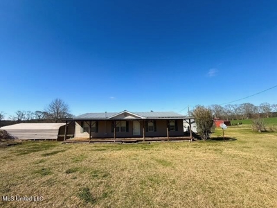 Amite County, MS 4-Bed Mobile Home on 5.41 Acres - image 1