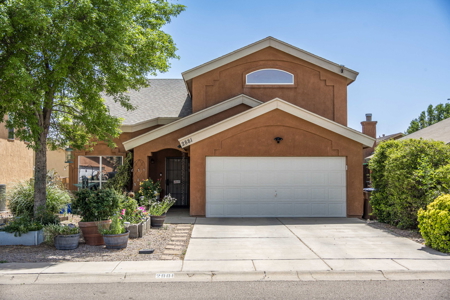 Home for Sale in Legends West Neighborhood of Las Cruces, NM - image 1