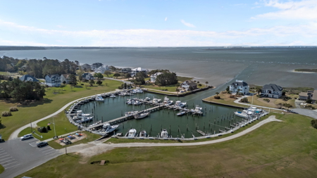 Peaceful Living Minutes to Beaufort - image 49