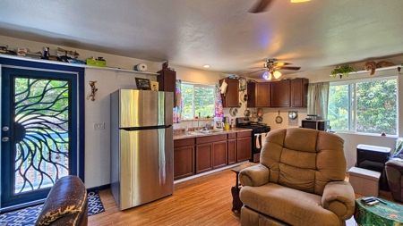Organic Hawaiʻi mini farm with lush food forest and cozy 1BR home - image 16