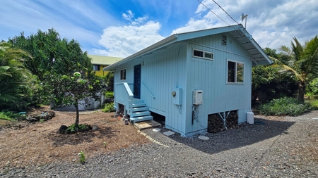 Organic Hawaiʻi mini farm with lush food forest and cozy 1BR home - image 11