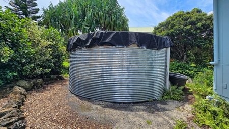 Organic Hawaiʻi mini farm with lush food forest and cozy 1BR home - image 49