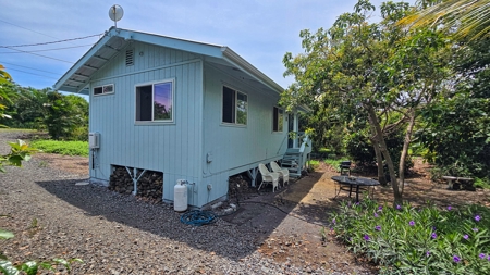Organic Hawaiʻi mini farm with lush food forest and cozy 1BR home - image 9