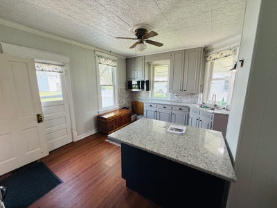 Move In Ready Residence Estate Auction - April 27th @ 6PM - image 17