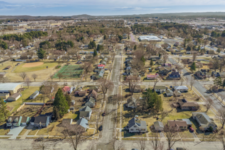 Charming Cape Cod in Reedsburg WI - image 43