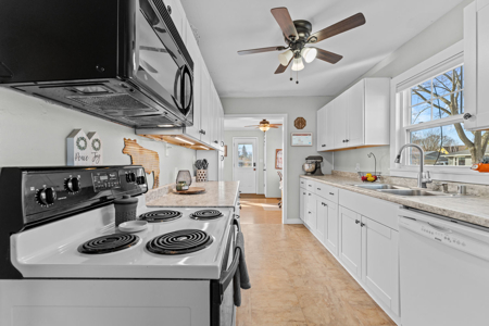 Charming Cape Cod in Reedsburg WI - image 10