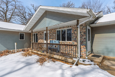 Private 14-Acre Retreat in Markesan WI - image 32