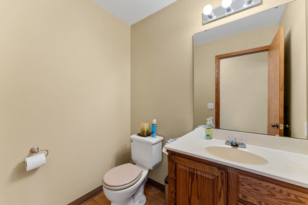 Private 14-Acre Retreat in Markesan WI - image 15