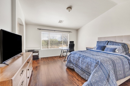 Gated Living with Fast Access to US-60, Loop 202, and the Entire - image 3
