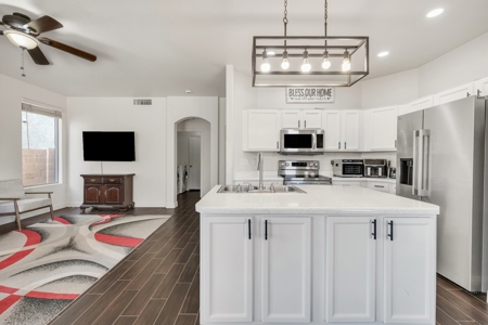 Gated Living with Fast Access to US-60, Loop 202, and the Entire - image 11