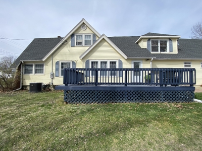 Spacious 3 Bed 2 Bath with Tons of Character! - image 47