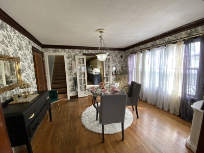 Spacious 3 Bed 2 Bath with Tons of Character! - image 27