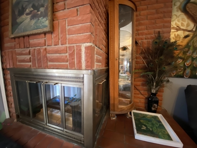 Spacious 3 Bed 2 Bath with Tons of Character! - image 35