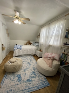 Spacious 3 Bed 2 Bath with Tons of Character! - image 21