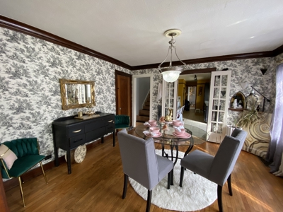 Spacious 3 Bed 2 Bath with Tons of Character! - image 14