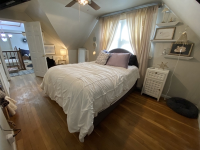 Spacious 3 Bed 2 Bath with Tons of Character! - image 20