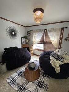 Spacious 3 Bed 2 Bath with Tons of Character! - image 17