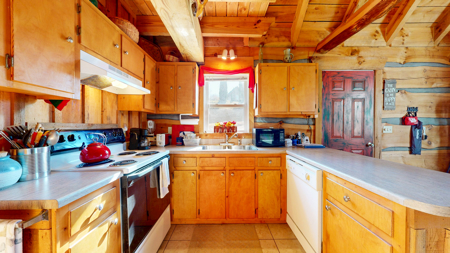 Fully Furnished Cabin For Sale in Meadows of Dan, Virginia - image 10