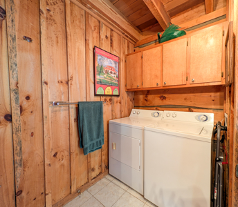 Fully Furnished Cabin For Sale in Meadows of Dan, Virginia - image 16