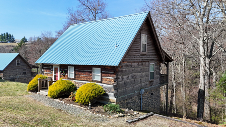 Fully Furnished Cabin For Sale in Meadows of Dan, Virginia - image 2
