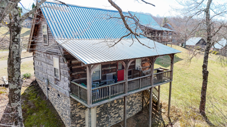 Fully Furnished Cabin For Sale in Meadows of Dan, Virginia - image 4