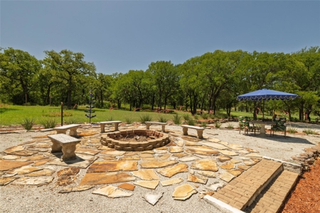 74-Acre Ranch w/ Lakes & Luxury Home in Bowie TX - image 12