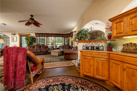 74-Acre Ranch w/ Lakes & Luxury Home in Bowie TX - image 37