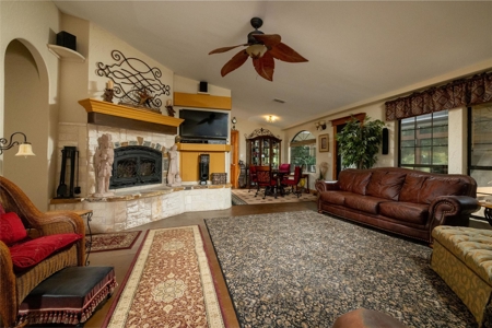 74-Acre Ranch w/ Lakes & Luxury Home in Bowie TX - image 16
