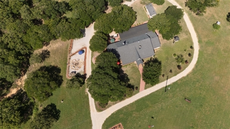 74-Acre Ranch w/ Lakes & Luxury Home in Bowie TX - image 4
