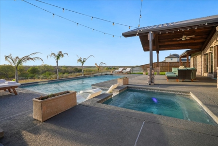 Country Lake Living in Jim Wells , Sandia, Texas - image 41