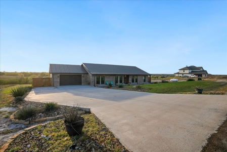 Country Lake Living in Jim Wells , Sandia, Texas - image 4