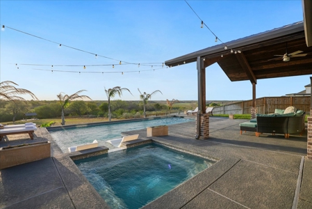 Country Lake Living in Jim Wells , Sandia, Texas - image 20