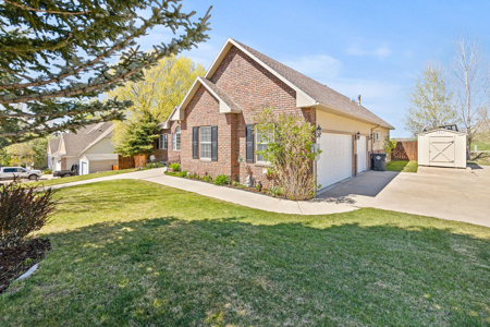 Large home for sale in Craig Colorado - image 2