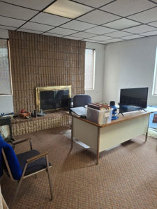 Large Commercial property on 5.3 acres mol for sale. - image 17