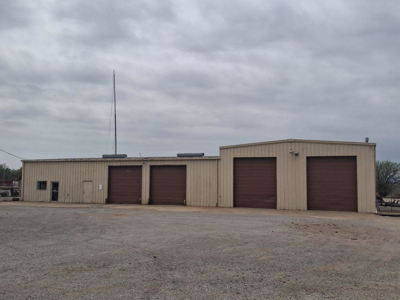 Large Commercial property on 5.3 acres mol for sale. - image 2