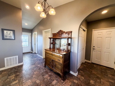 Exceptional Home On Fort Peck Lake With Private Dock - image 13