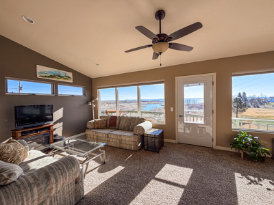 Exceptional Home On Fort Peck Lake With Private Dock - image 16