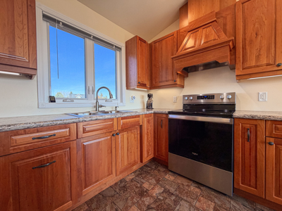 Exceptional Home On Fort Peck Lake With Private Dock - image 26