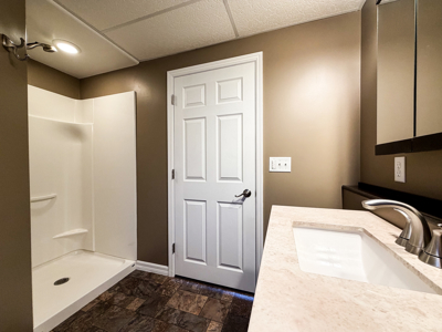 Exceptional Home On Fort Peck Lake With Private Dock - image 47