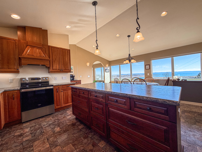 Exceptional Home On Fort Peck Lake With Private Dock - image 28