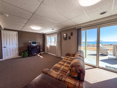 Exceptional Home On Fort Peck Lake With Private Dock - image 39