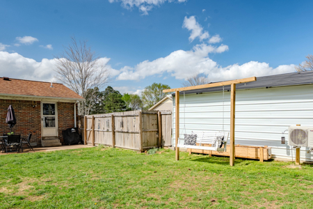 Remodeled 3bd/1bath brick home with shop, excellent neighborhood - image 12