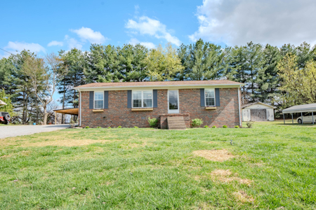 Remodeled 3bd/1bath brick home with shop, excellent neighborhood - image 1