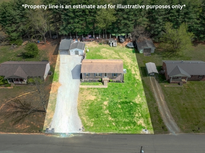 Remodeled 3bd/1bath brick home with shop, excellent neighborhood - image 2